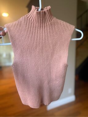 Zara sleeveless cropped turtleneck sweater